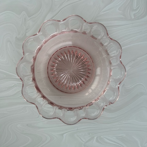Bundle of 2. Anchor Hocking Lace Edge Pink Depression Glass Serving Bowl 1930s - Picture 9 of 12